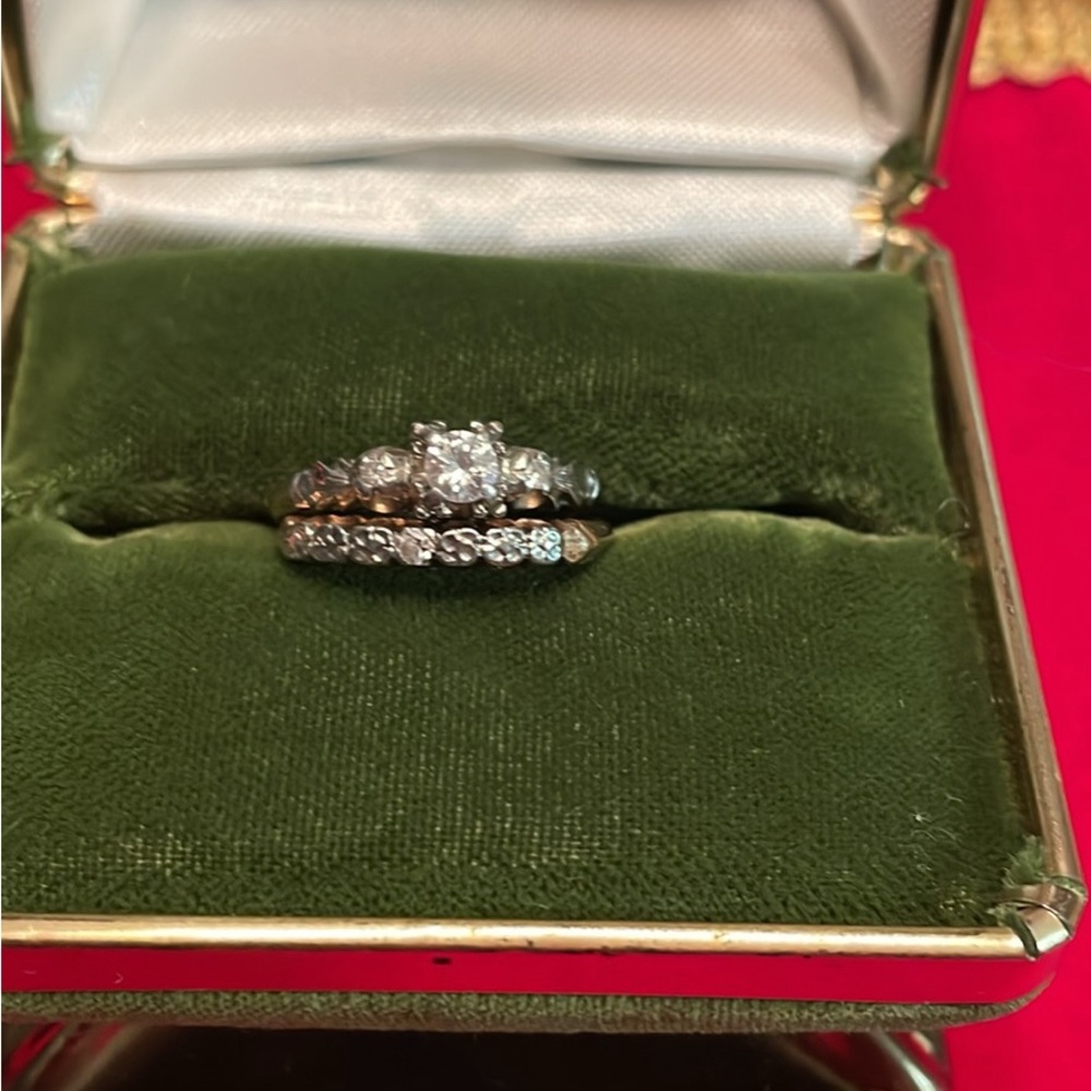 Vintage diamond wedding set